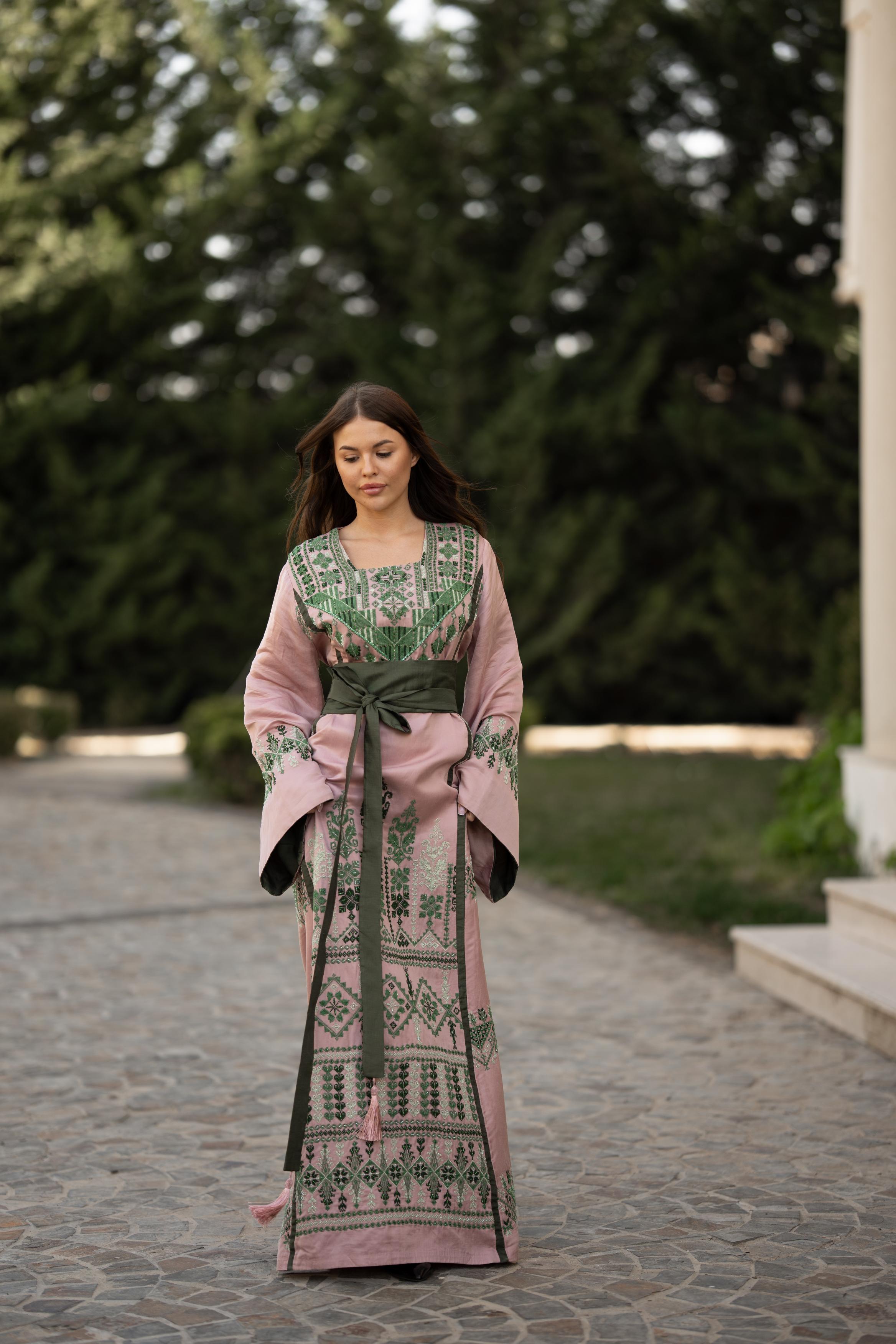 Thobe Yafa- Peony