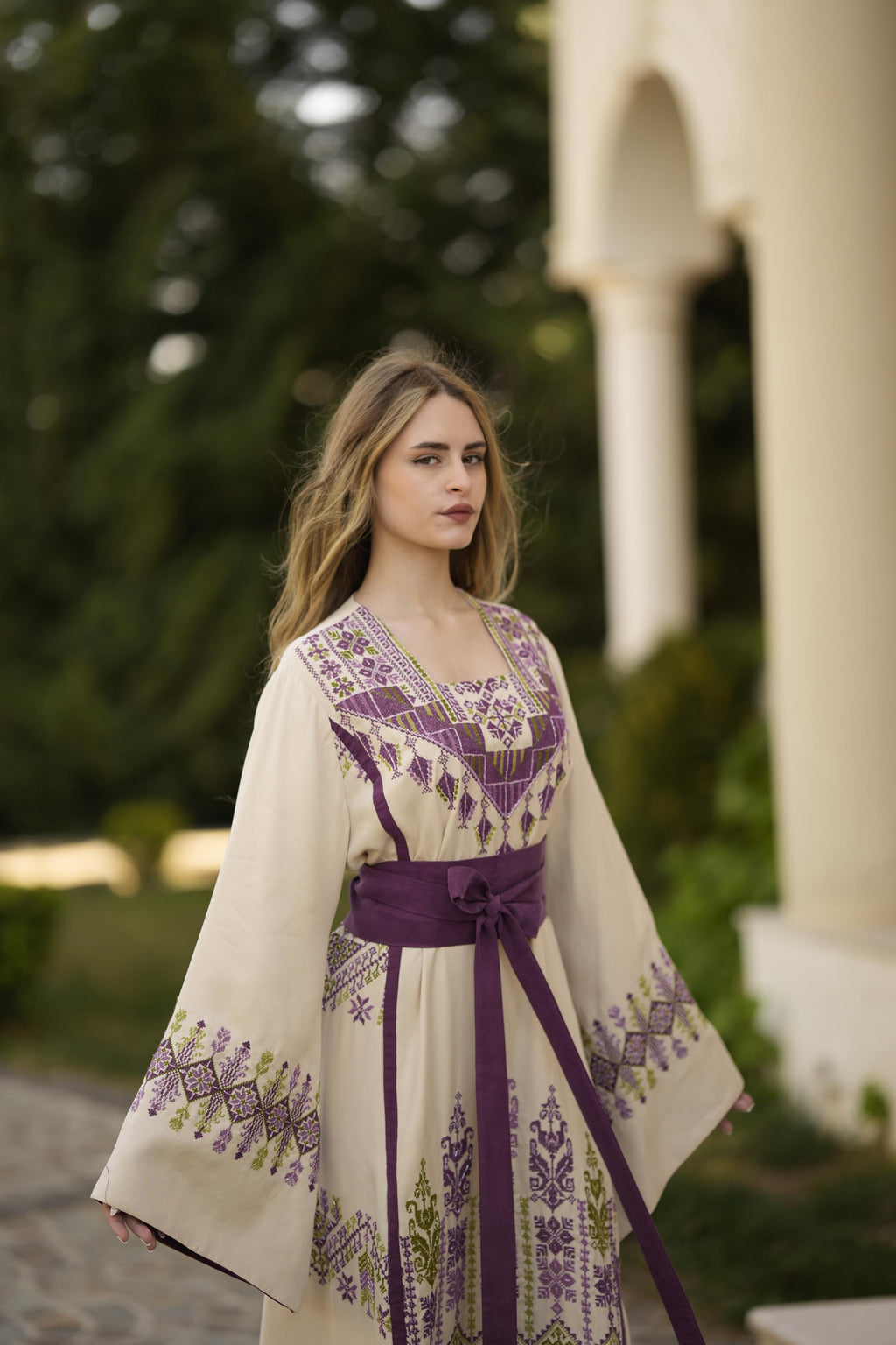 Thobe Yafa- Beige