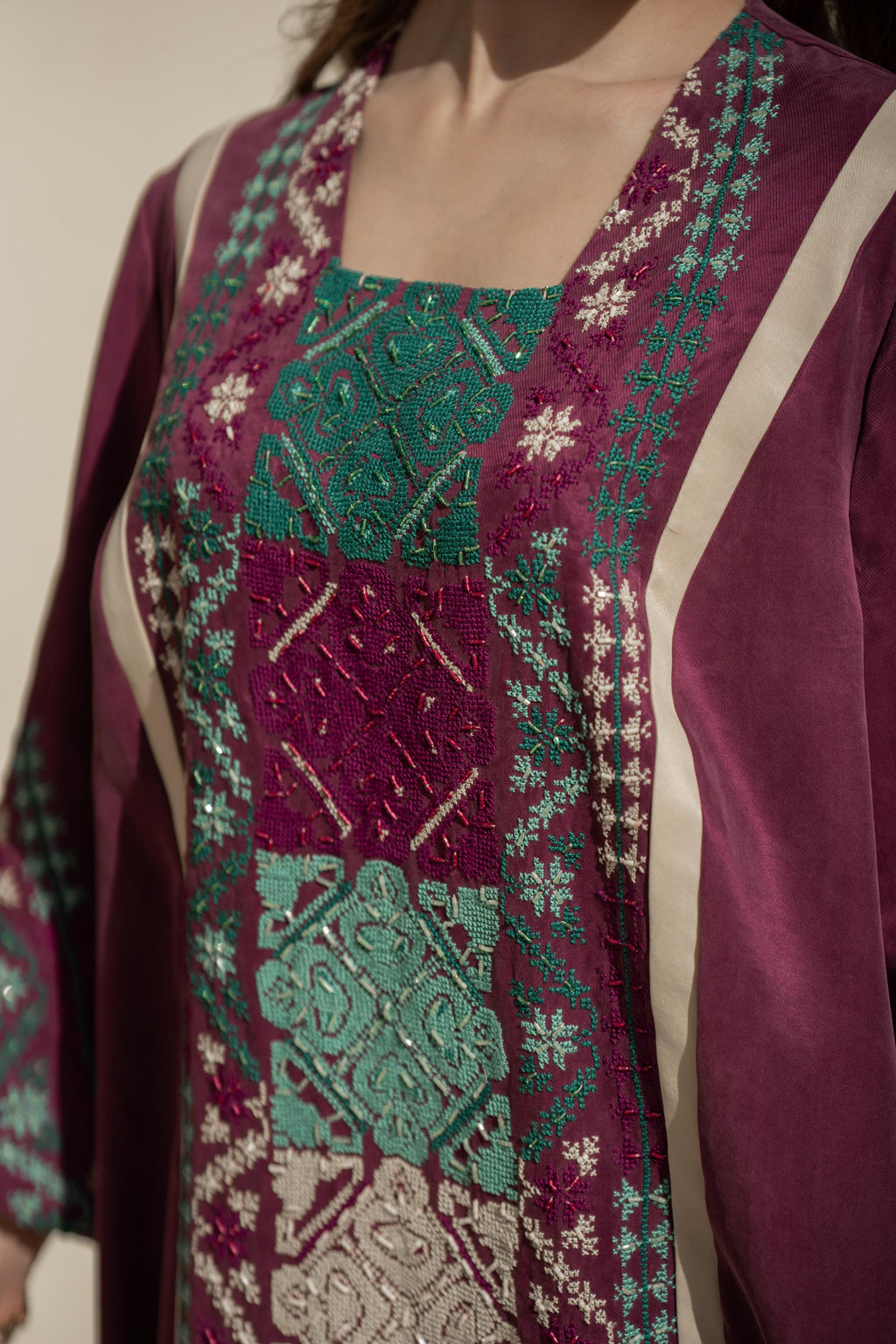 Ard Caftan-Cherry