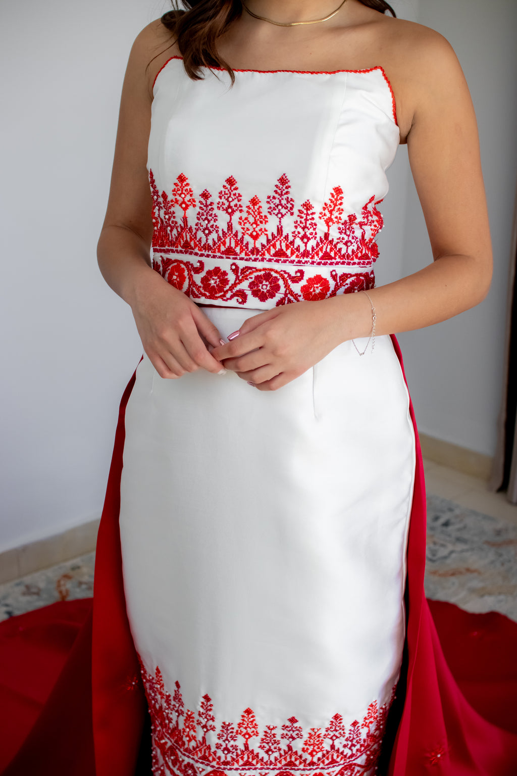 Fostan Al Saru- Red