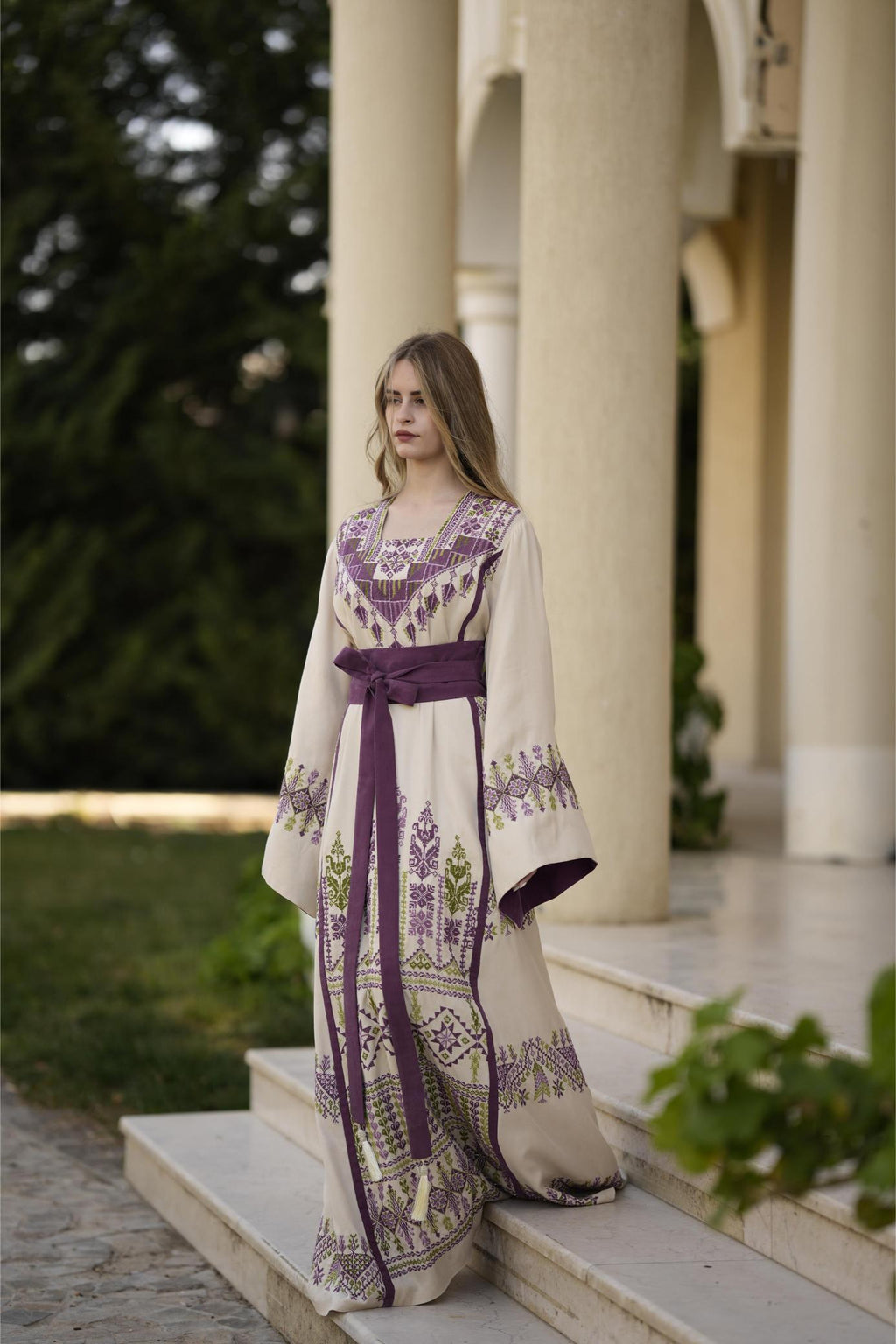 Thobe Yafa- Beige